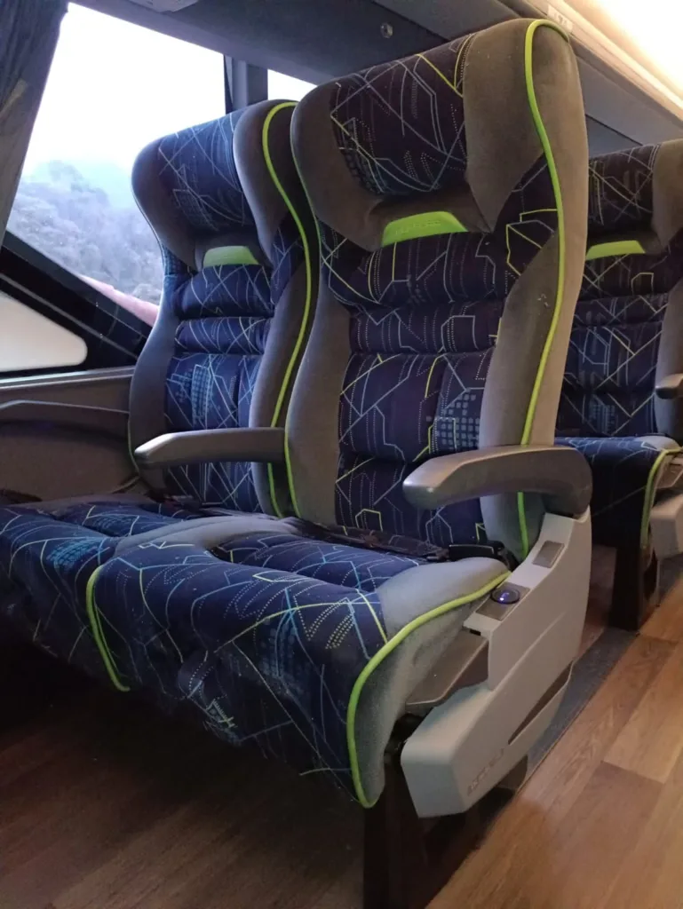Ônibus BUSSCAR VISSTA BUSS DD O500 RSD JM 2019 seminovo à venda, código 1540 - foto 08