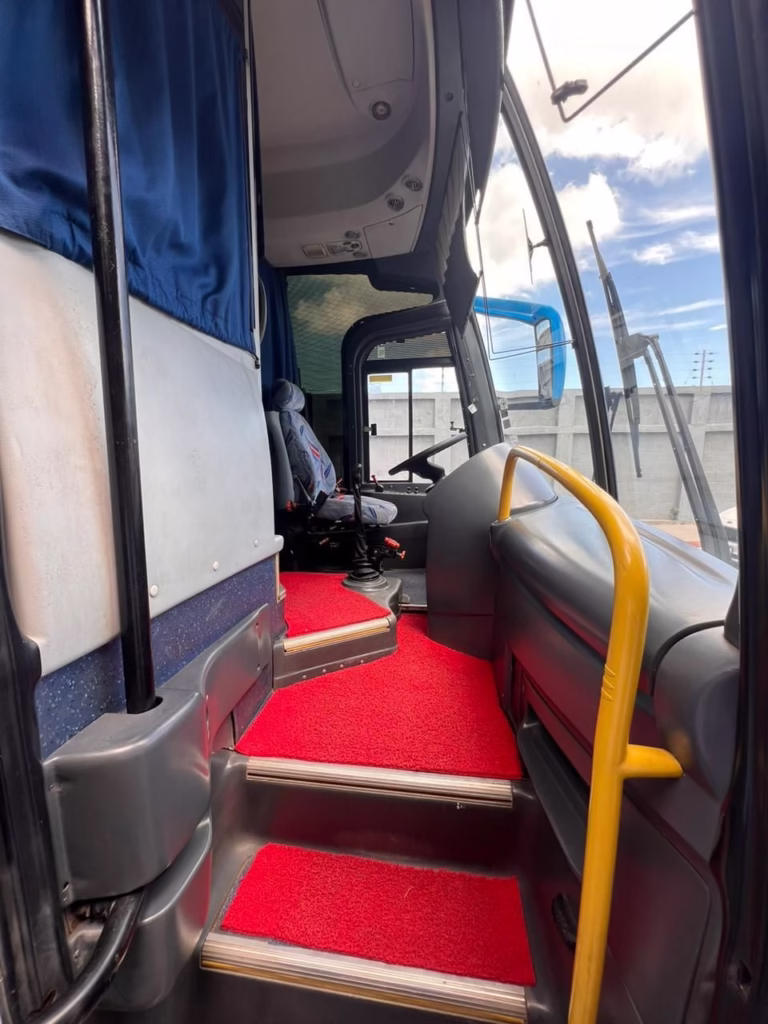 BUSSCAR VISSTA BUSS LO ANO 2009 M.B O500 R JM COD.1344