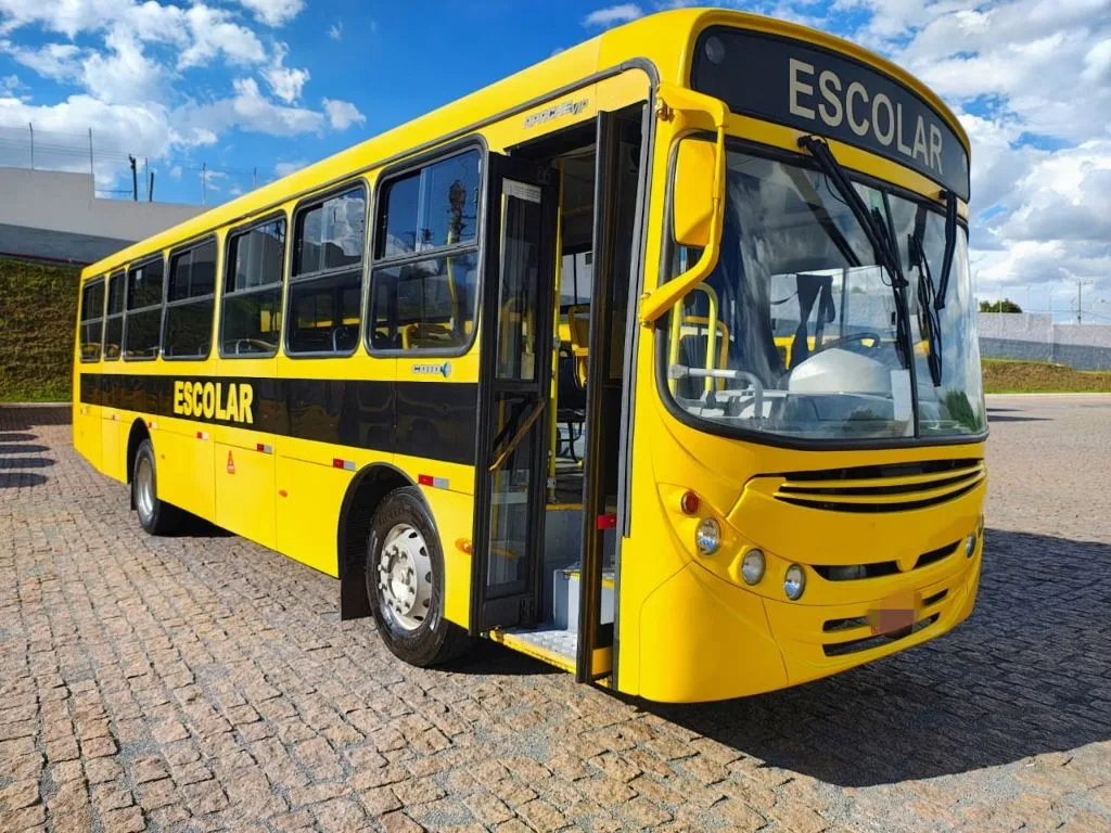 Ônibus CAIO APACHE VIP MB 1418 JM 2011 seminovo à venda, código 1440 - foto 01
