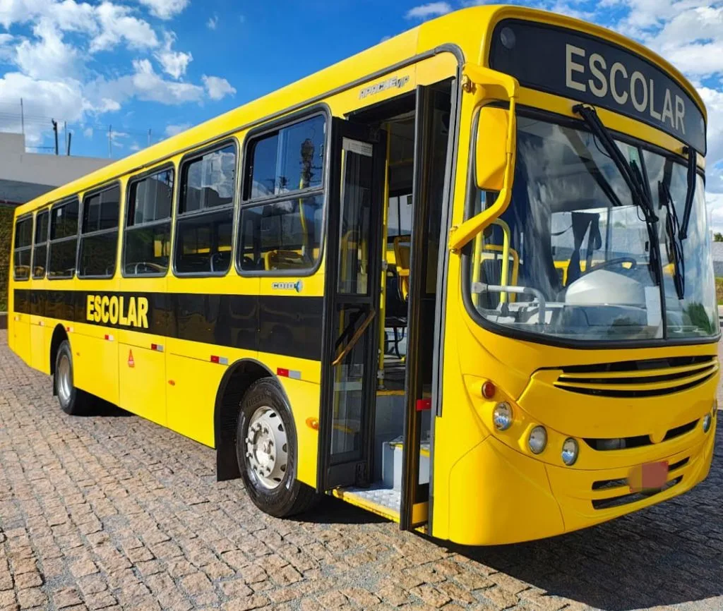 Ônibus CAIO APACHE VIP MB 1722 JM 2008 seminovo à venda, código 1374 - foto 01