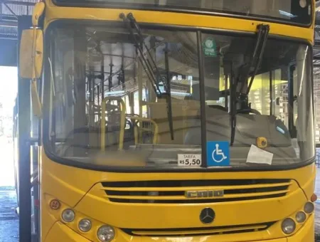 Ônibus CAIO APACHE VIP MB 1722 JM 2011 seminovo à venda, código 1551 - foto 01
