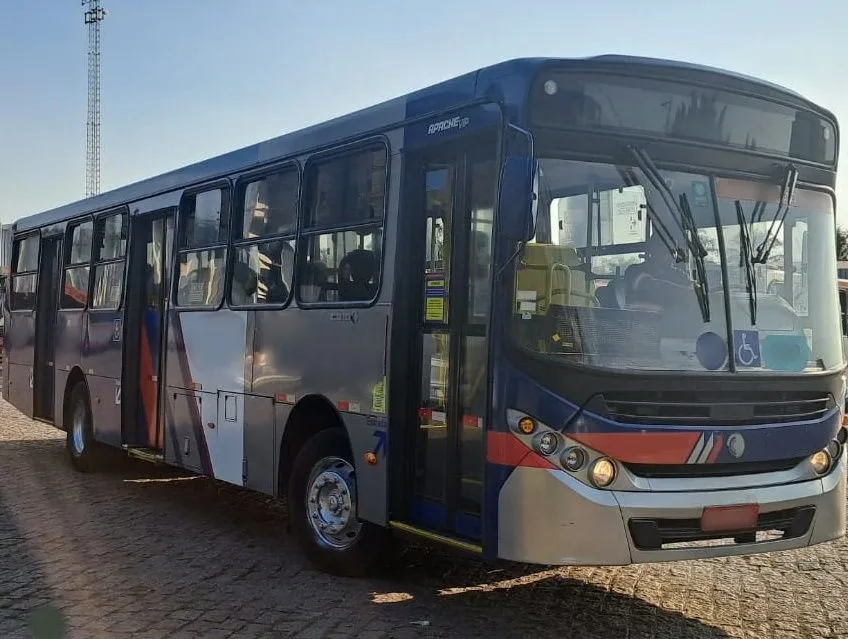 Ônibus CAIO APACHE VIP M.B OF 1721 37 LUG JM 2013 seminovo à venda, código 1535 - foto 02