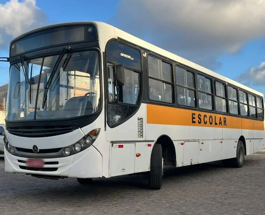 Ônibus CAIO APACHE VIP MB OF 1722 JM 2011 seminovo à venda, código 1423 - foto 03