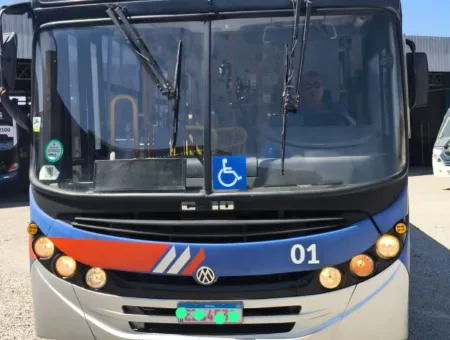 Ônibus CAIO APACHE VIP MICRAO VW 15.190 JM 2012 seminovo à venda, código 1615 - foto 01