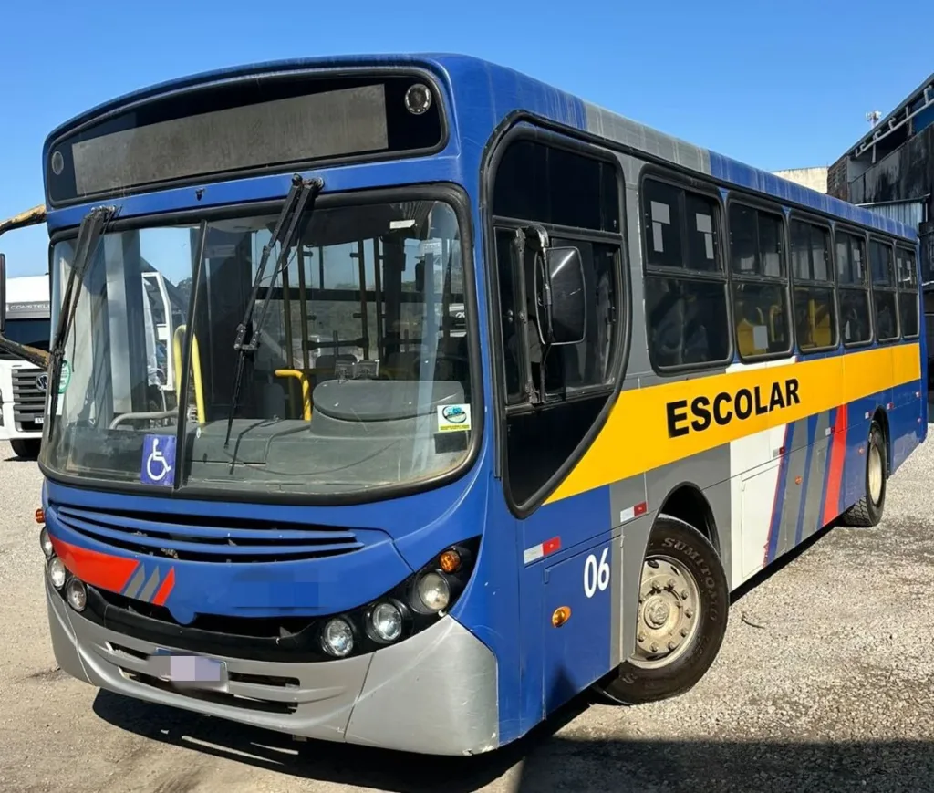 Ônibus CAIO APACHE VIP VW 17.230 JM 2012 seminovo à venda, código 1352 - foto 01