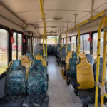 Ônibus urbano Caio Apache VIP VW 17.230 ano 2012 motor dianteiro COD.607
