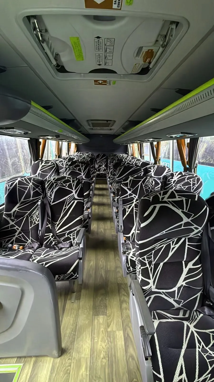 Ônibus CAIO FOZ F2-400 MB LO 916 JM 2025 seminovo à venda, código 1355 - foto 06