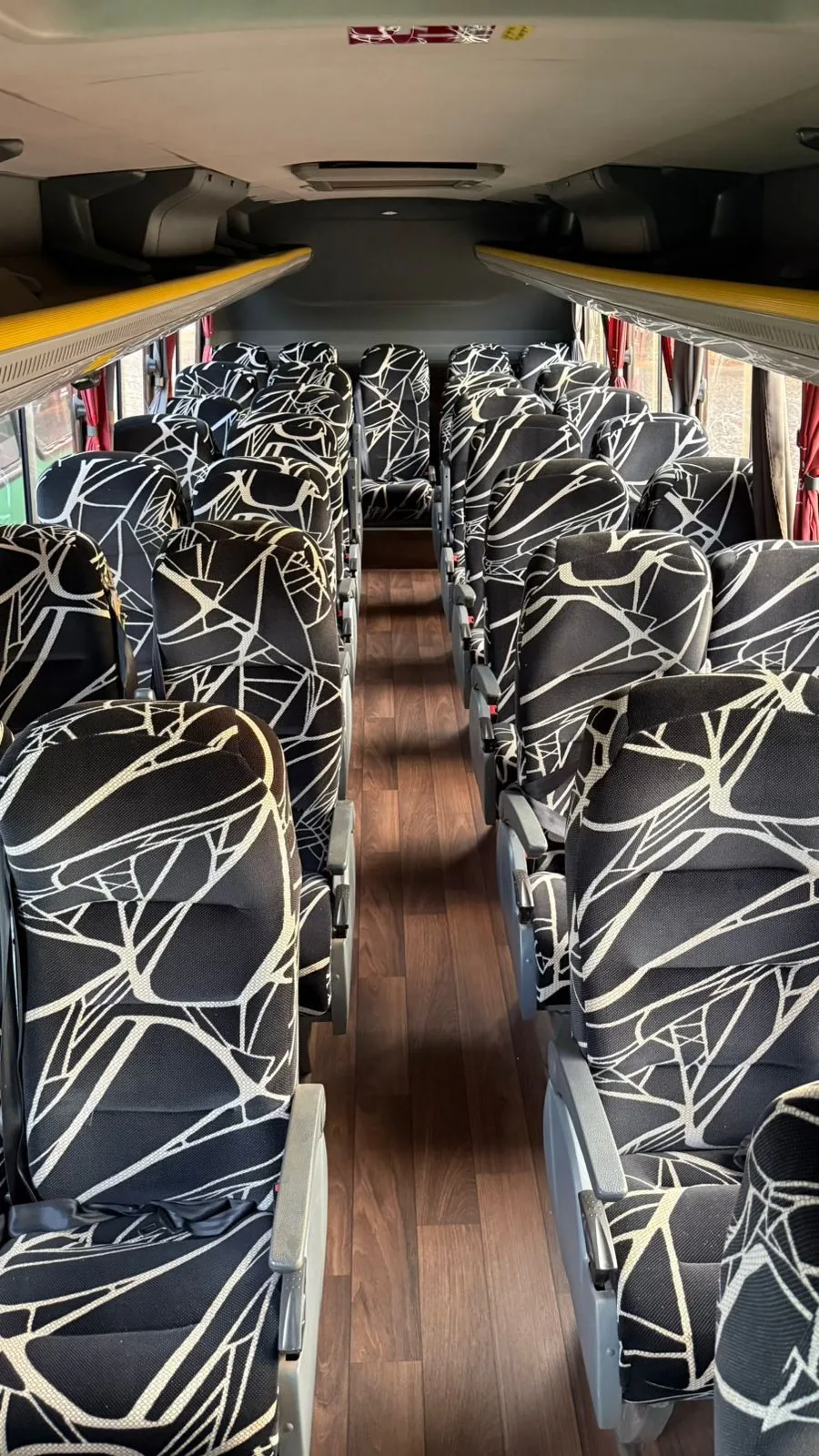 Ônibus CAIO FOZ F2-400 MB LO 916 JM 2025 seminovo à venda, código 1355 - foto 07