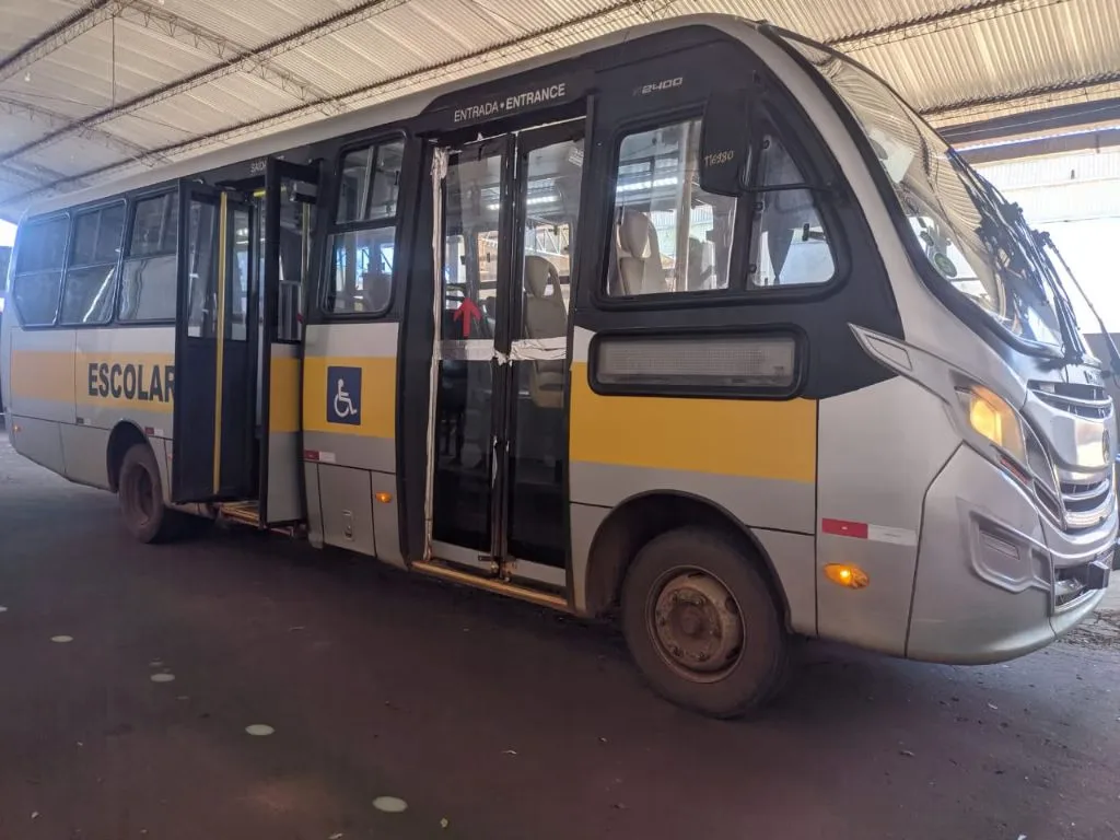 Ônibus CAIO FOZ MB LO 916 JM 2018 seminovo à venda, código 1326 - foto 01