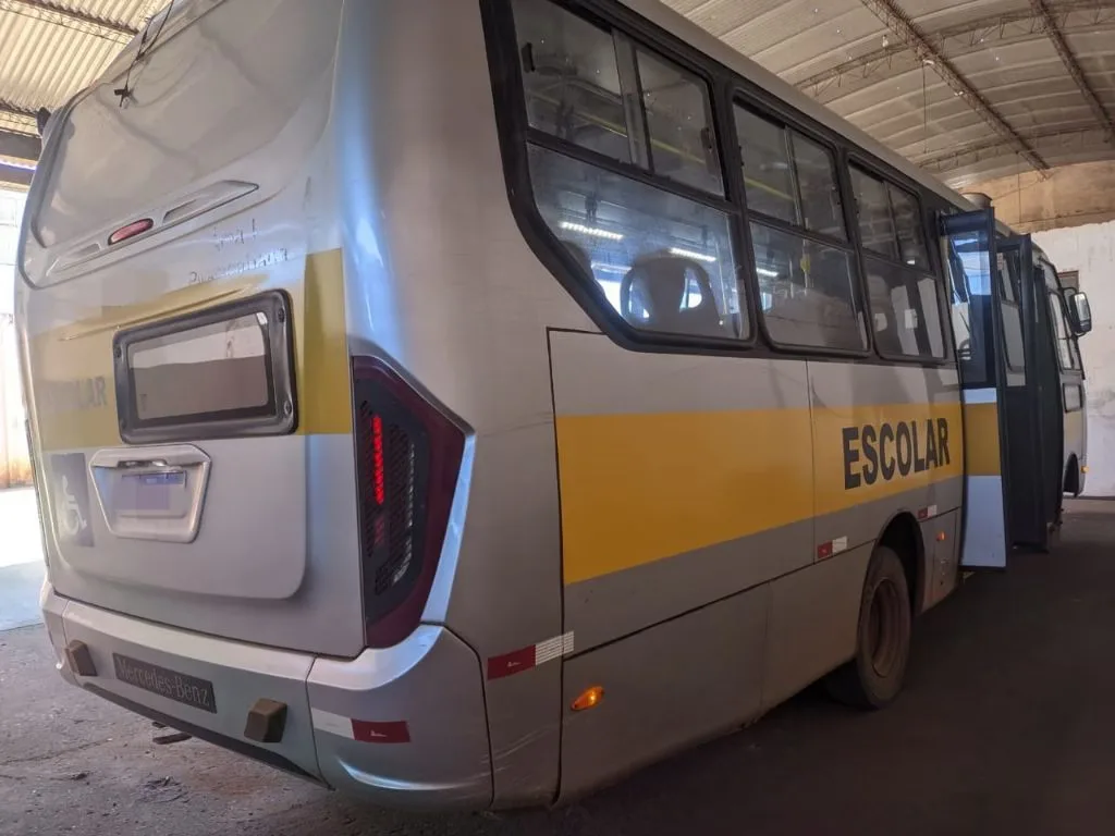 Ônibus CAIO FOZ MB LO 916 JM 2018 seminovo à venda, código 1326 - foto 04