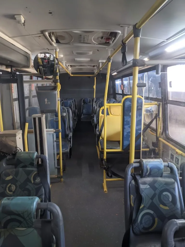 Ônibus CAIO FOZ MB LO 916 JM 2018 seminovo à venda, código 1326 - foto 08