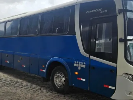 Ônibus COMIL CAMPIONE 3.25 VOLVO B270 F JM 2015 seminovo à venda, código 1330 - foto 01