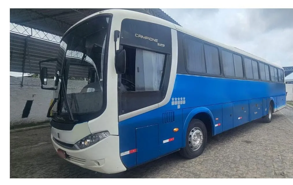 Ônibus COMIL CAMPIONE 3.25 VOLVO B270 F JM 2015 seminovo à venda, código 1330 - foto 03