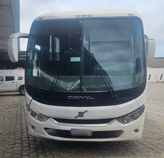 Ônibus COMIL CAMPIONE 3.25 VOLVO B270 F JM 2016 seminovo à venda, código 1381 - foto 02