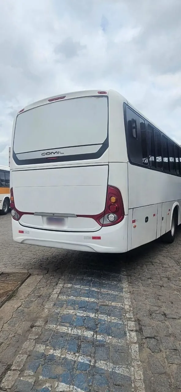 Ônibus COMIL CAMPIONE 3.25 VOLVO B270 F JM 2016 seminovo à venda, código 1381 - foto 03