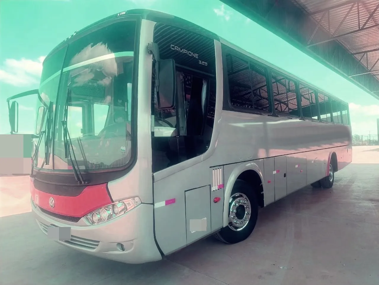 Ônibus COMIL CAMPIONE 3.25 VW 17.230 JM 2013 seminovo à venda, código 403 - foto 01