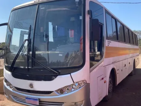 Ônibus COMIL CAMPIONE 3.25 VW 17.230 JM 2014 seminovo à venda, código 1411 - foto 01