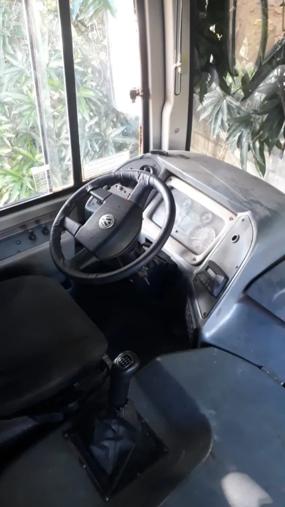 Ônibus COMIL CAMPIONE 3.25 VW 17.230 JM 2014 seminovo à venda, código 1411 - foto 06