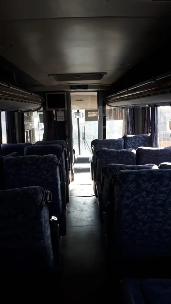 Ônibus COMIL CAMPIONE 3.25 VW 17.230 JM 2014 seminovo à venda, código 1411 - foto 09