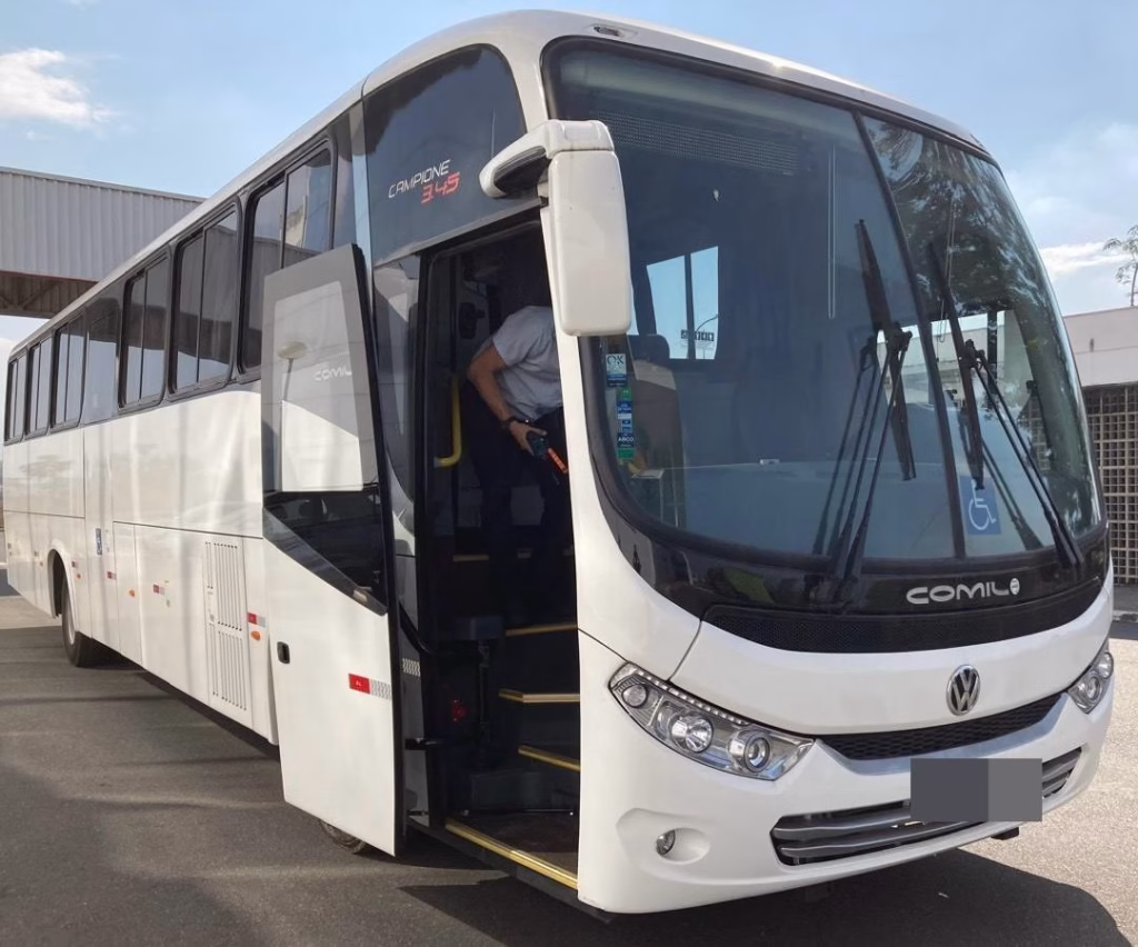 Ônibus Comil Campione 3.45 2024 VW 17.260 COD.462