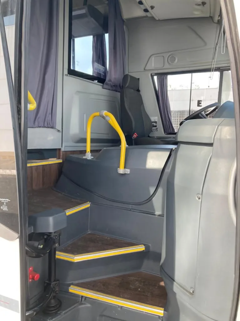 Ônibus COMIL CAMPIONE 3.45 VW 17.260 JM 2024 seminovo à venda, código 462 - foto 06