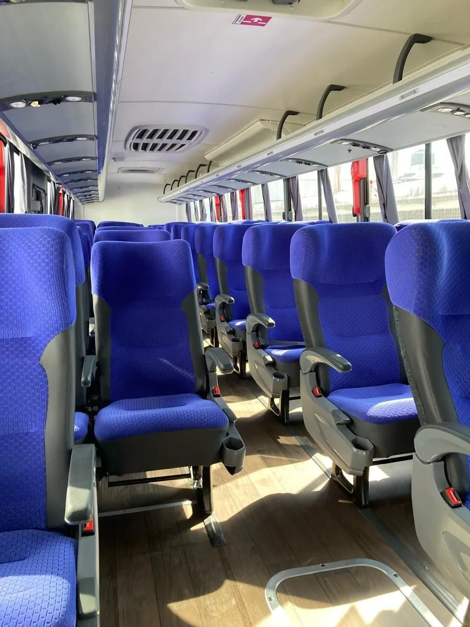 Ônibus COMIL CAMPIONE 3.45 VW 17.260 JM 2024 seminovo à venda, código 462 - foto 08