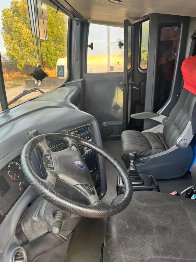 Ônibus COMIL CAMPIONE 4.05 HD SCANIA K400 JM 2013 seminovo à venda, código 1635 - foto 04