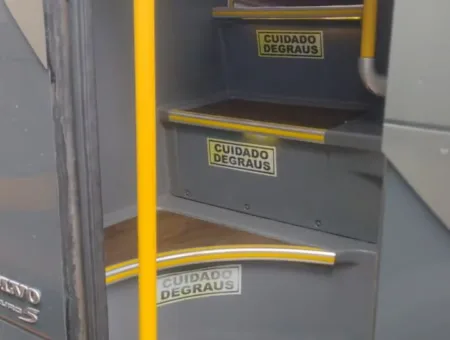 Ônibus COMIL CAMPIONE INVICTUS HD B420 R JM 2019 seminovo à venda, código 1617 - foto 05