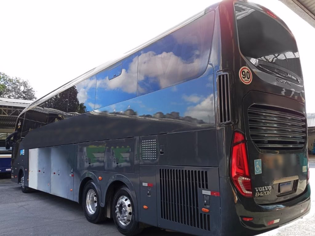 Ônibus COMIL CAMPIONE INVICTUS HD B420 R JM 2021 seminovo à venda, código 1618 - foto 03