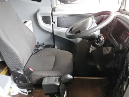 Ônibus COMIL CAMPIONE INVICTUS HD B420 R JM 2021 seminovo à venda, código 1618 - foto 04