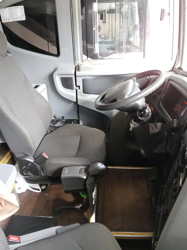 Ônibus COMIL CAMPIONE INVICTUS HD B420 R JM 2021 seminovo à venda, código 1618 - foto 04