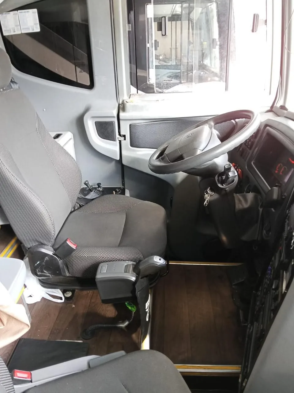 Ônibus COMIL CAMPIONE INVICTUS HD B420 R JM 2021 seminovo à venda, código 1618 - foto 04