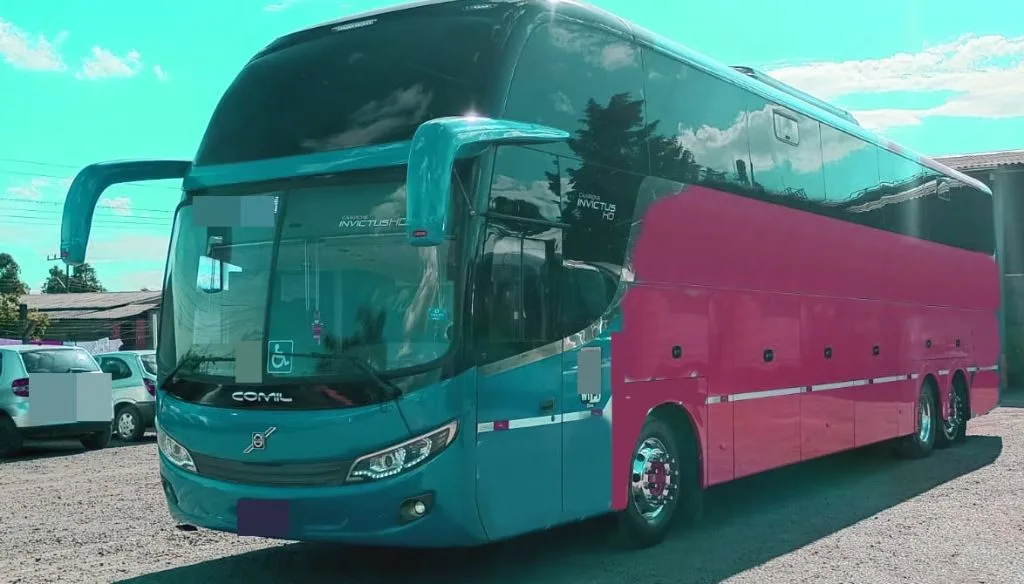 Ônibus COMIL CAMPIONE INVICTUS HD VOLVO B420R JM 2018 seminovo à venda, código 204 - foto 02