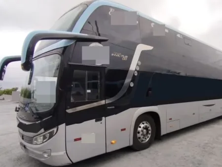 Ônibus COMIL INVICTUS DD HD VOLVO B420 JM 2021 seminovo à venda, código 746 - foto 02