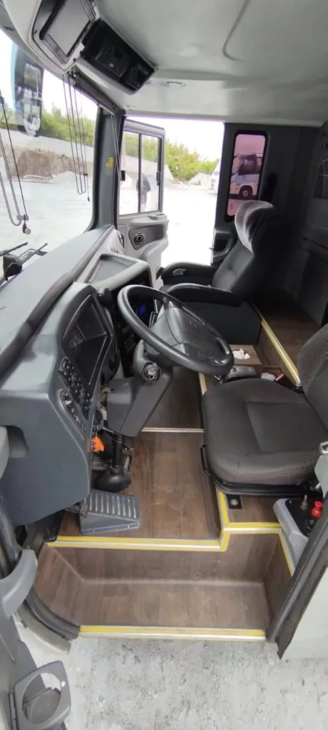 Ônibus COMIL INVICTUS DD HD VOLVO B420 JM 2021 seminovo à venda, código 746 - foto 04