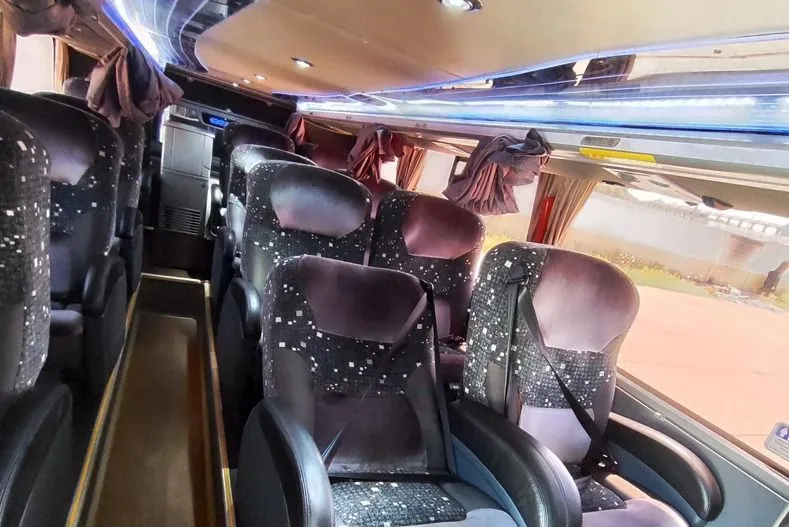 Ônibus COMIL INVICTUS DD MB O500 RSD JM 2017 seminovo à venda, código 1663 - foto 05