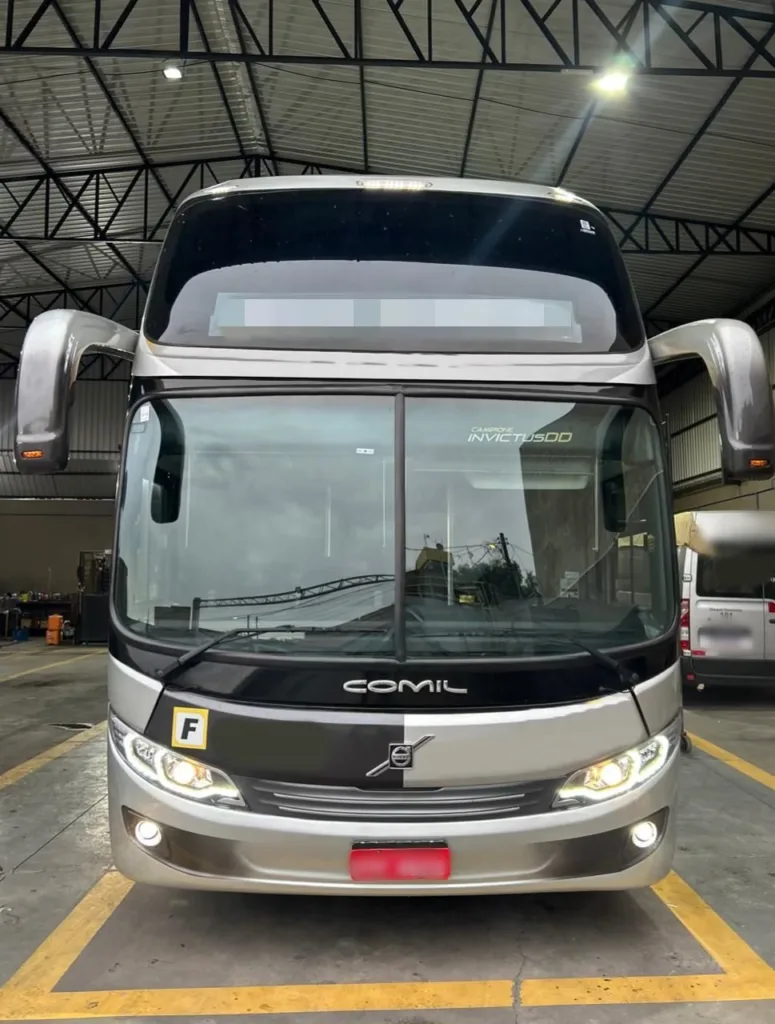 Ônibus COMIL INVICTUS DD VOLVO B 420R JM 2017 seminovo à venda, código 1312 - foto 01