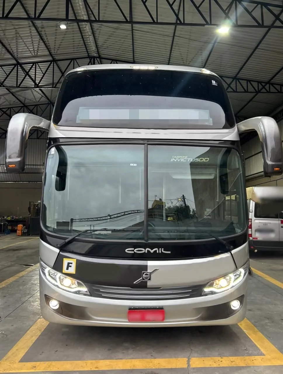 Ônibus COMIL INVICTUS DD VOLVO B 420R JM 2017 seminovo à venda, código 1312 - foto 01