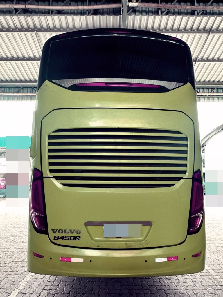 COMIL INVICTUS DD ANO 2021 VOLVO B450R JM COD.70