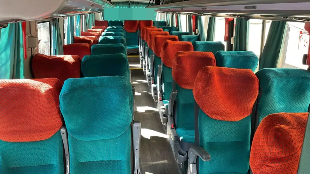 Ônibus COMIL PIA VW 9160 EXECUTIVO JM 2022 seminovo à venda, código 27 - foto 04