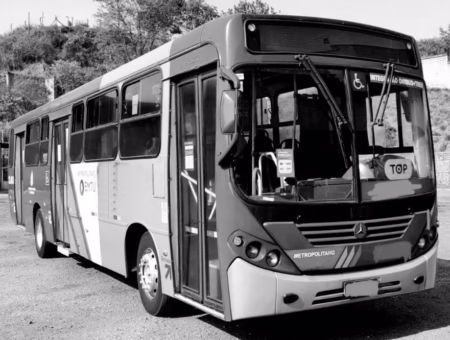 COMIL SVELTO ANO 2010 MB 1722 JM COD.1568