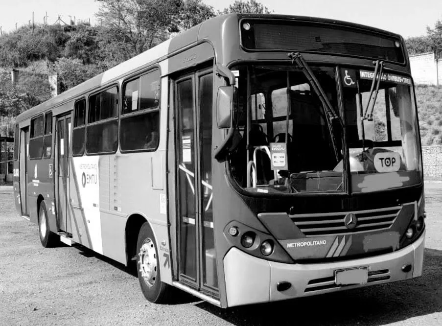 Ônibus COMIL SVELTO MB 1722 JM 2010 seminovo à venda, código 1568 - foto 01