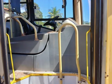 Ônibus COMIL SVELTO VW 15.190 JM 2013 seminovo à venda, código 421 - foto 10