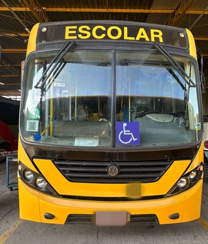 Ônibus COMIL SVELTO VW 17.230 JM 2012 seminovo à venda, código 1398 - foto 02