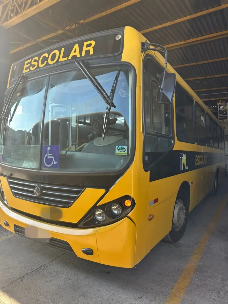Ônibus COMIL SVELTO VW 17.230 JM 2012 seminovo à venda, código 1398 - foto 03