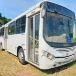 Ônibus COMIL SVELTO VW 17.230 JM 2013 seminovo à venda, código 1583 - foto 01