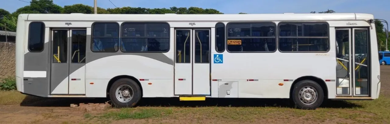 Ônibus COMIL SVELTO VW 17.230 JM 2013 seminovo à venda, código 1583 - foto 04
