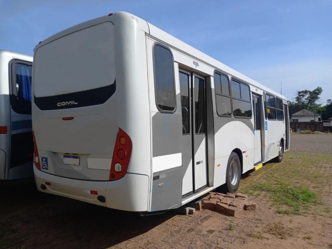 Ônibus COMIL SVELTO VW 17.230 JM 2013 seminovo à venda, código 1583 - foto 05