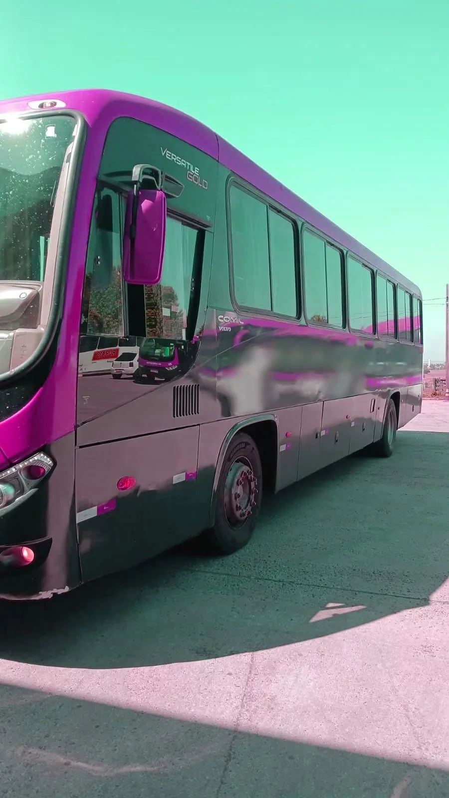 Ônibus COMIL VERSATILE GOLD VOLVO B270 F JM 2020 seminovo à venda, código 1505 - foto 03