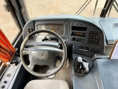 Ônibus COMIL VERSATILE VOLVO B270 F JM 2012 seminovo à venda, código 1329 - foto 04